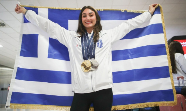 Ευαγγελία Πλατανιώτη: Αποθεώθηκε στην άφιξή της – «Κάθε αποτυχία με έκανε πιο δυνατή»