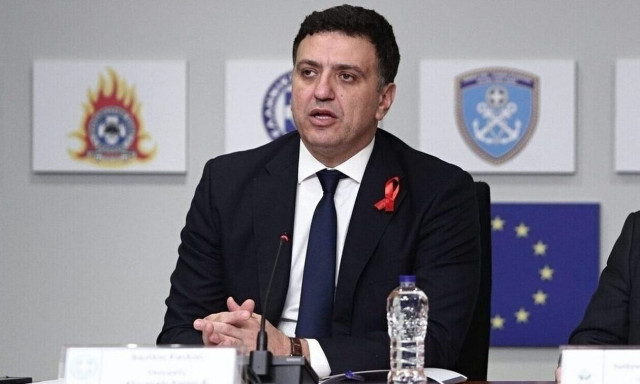 Kikilias: Climate Crisis Ministry starts joint forest fire training for all agencies