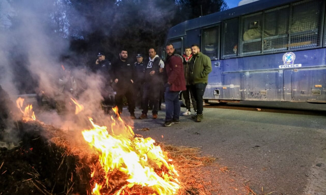 Κλειστή η Εθνική οδός στα Μάλγαρα