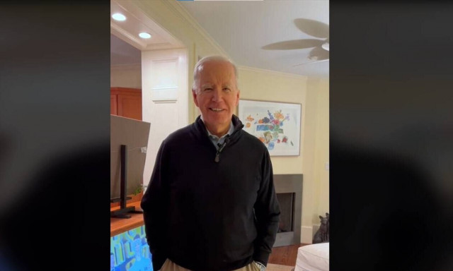 Τζο Μπάιντεν: Έκανε Tik Tok και ξεκίνησε... με πολλά θέματα - Από την πολιτική στο Super Bowl