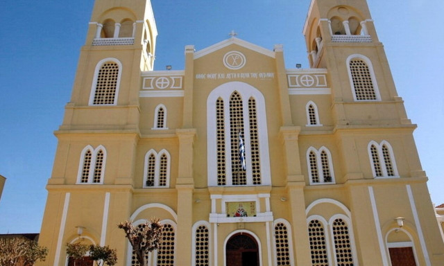 Μητρόπολη Αλεξανδρούπολης: Παράκληση στην Παναγία ενάντια στο νομοσχέδιο για το γάμο ομοφυλοφίλων