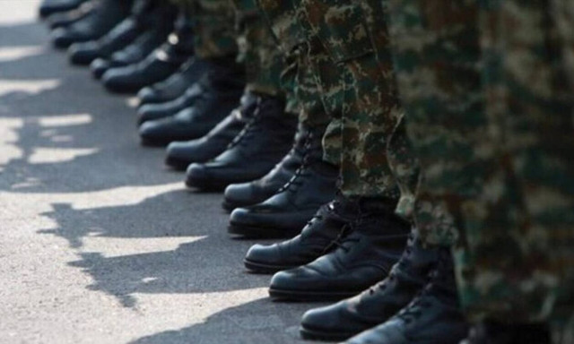 Έξτρα επιδόματα 1.800 ευρώ σε στρατιωτικούς γιατρούς