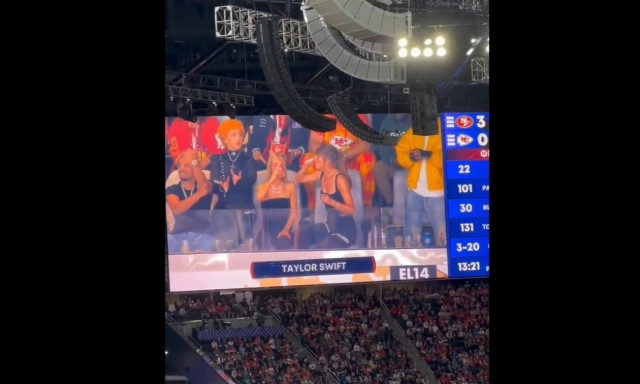 Έξαλλος ο Τράβις Κέλσι έσπρωξε τον προπονητή του, την ώρα που η Τέιλορ Σουίφτ έπινε μπύρες!