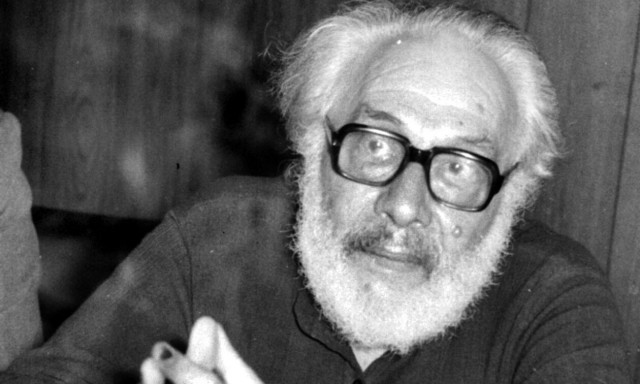 Ο άνθρωπος Κάρολος Κουν: Οι συμβουλές, οι παραξενιές και το χρώμα που αντιπαθούσε