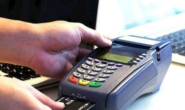 Θεοχάρης: Πρόστιμα από 1.500 ευρώ σε όσους δεν διαθέτουν POS