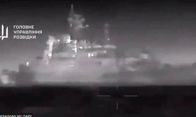 Επίθεση σε ρωσικό πλοίο στη Μαύρη Θάλασσα