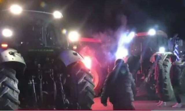 Κιλκίς: Ένταση με τους αγρότες στο τελωνείο Ευζώνων-Εισαγγελέας και αστυνομία απείλησαν με συλλήψεις