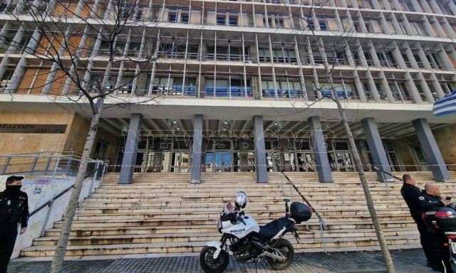 Συναγερμός στην Αντιτρομοκρατική μετά τον φάκελο - βόμβα στο Εφετείο Θεσσαλονίκης