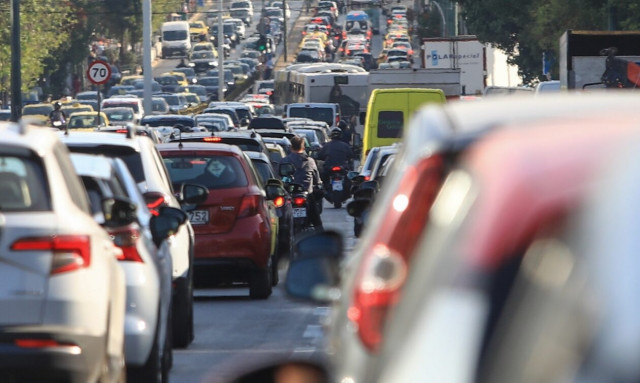 Κίνηση στους δρόμους: Μεγάλες καθυστερήσεις στην άνοδο του Κηφισού
