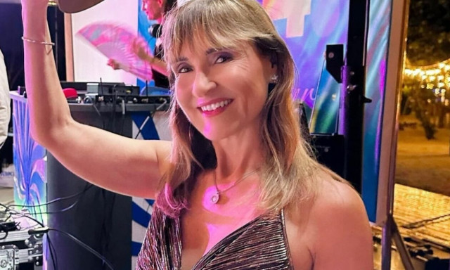 Η Μάρα Ζαχαρέα με girly φόρεμα και μια ερωτική εξομολόγηση