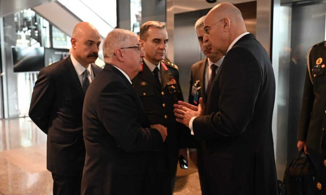 Συνάντηση Νίκου Δένδια – Γιασάρ Γκιουλέρ στις Βρυξέλλες: «Ανάγκη διατήρησης του κλίματος ύφεσης»