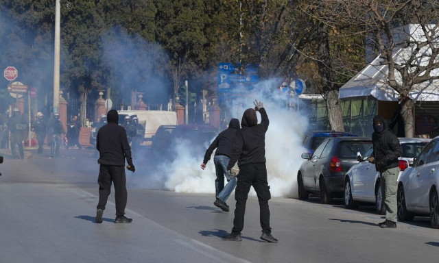 Θεσσαλονίκη: Προσαγωγές και συλλήψεις μετά τα επεισόδια σε φοιτητική πορεία