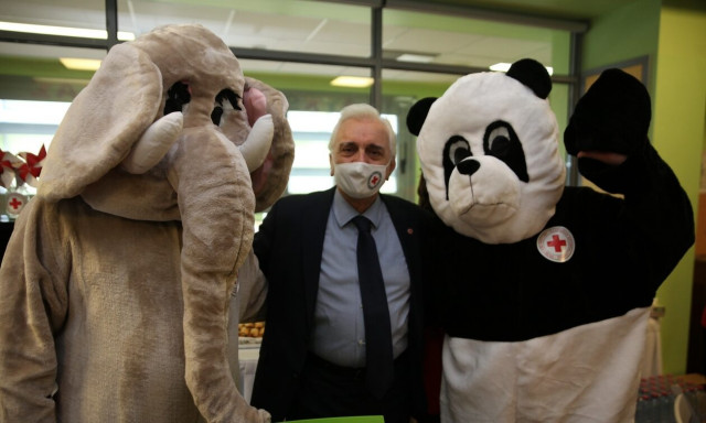 Ο Ελληνικός Ερυθρός Σταυρός μοίρασε χαμόγελα στα παιδιά της «Ελπίδας»