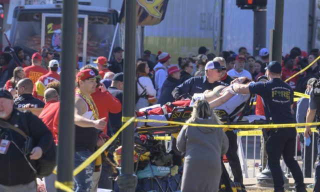 Πυροβολισμοί στο Κάνσας: Μητέρα δύο παιδιών και DJ το θύμα - «Η χαρά μετατράπηκε σε θρήνο»