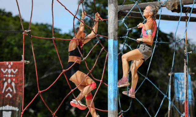 Survivor: Αποχώρηση με δάκρυα για την Ασουμανάκη – Λύγισαν οι παίκτες με το έπαθλο επικοινωνίας