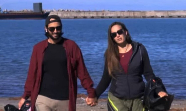 Κρήτη: Ελβετοί που ταξιδεύουν σε όλο τον κόσμο πάνω σε μια μηχανή δηλώνουν γοητευμένοι