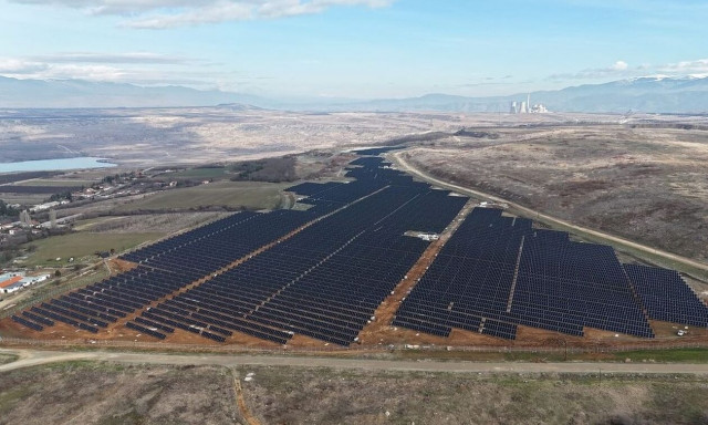 Η ΔΕΗ προχωρά δυναμικά στην «πράσινη» μετάβαση με δύο νέα έργα ΑΠΕ