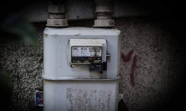 Φθηνότερο το φυσικό αέριο αφήνει περιθώρια για νέα μέτρα στήριξης - Ο «κουμπάρας» των 428 εκ. ευρώ