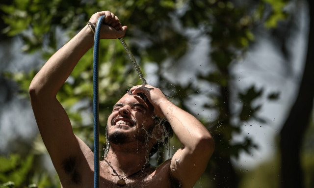 Καιρός - Κολυδάς: Αυτή είναι η πιο ζεστή μέρα του Σαββατοκύριακου - Πότε θα «βουτήξει» ο υδράργυρος