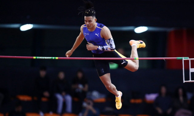 Πανελλήνιο Κλειστού Στίβου: Χρυσό ο Καραλής με 5,70μ.