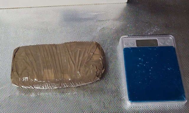 Αχαρνές: Έπιασαν 42χρονο για διακίνηση ναρκωτικών - Βρέθηκαν 430 γραμμάρια ηρωίνης