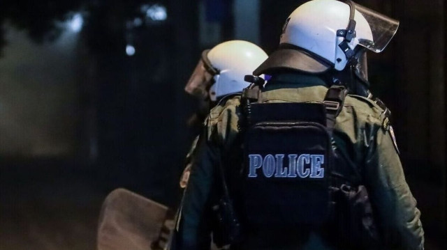 Εξάρχεια: Επίθεση σε διμοιρία των ΜΑΤ με μολότοφ – Επτά προσαγωγές