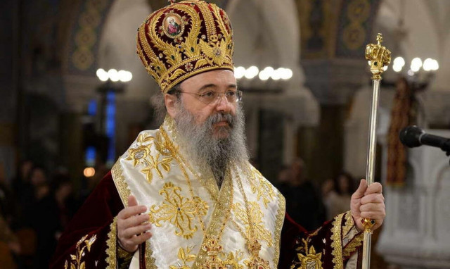 Μητροπολίτης Πατρών σε νέους γονείς: «Κρατείστε όρθια την Ελλάδα!»