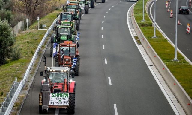 Αγρότες: Έτοιμα να κατακλύσουν το κέντρο της Αθήνας τα τρακτέρ - «Θέλουμε λύση στα προβλήματά μας»