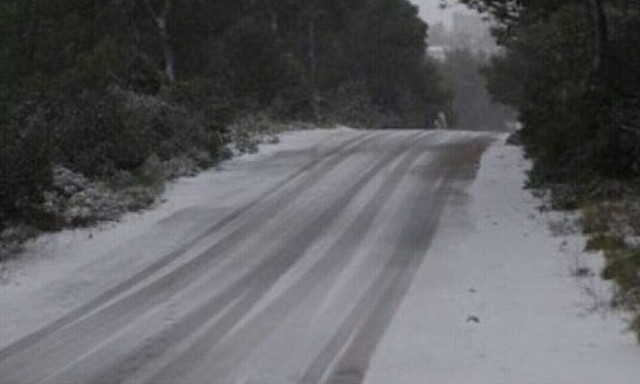 Περιπέτεια στα χιόνια για πέντε εκδρομείς στο Ζαγόρι - Πώς τους απεγκλώβισε η ΕΜΑΚ