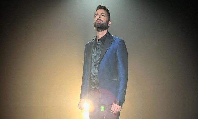 Ηλίας Βρεττός: «Τα σίδερα μέσα μου που για πρώτη φορά σας δείχνω...» - Η ανάρτηση μετά το τροχαίο