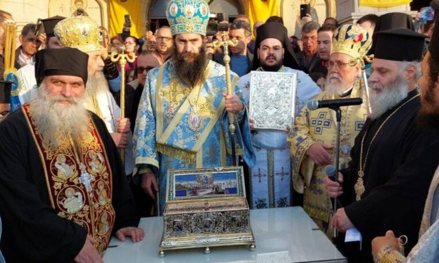 Η Αγία Ζώνη στην Πάφο - Πλήθος κόσμου στην υποδοχή του Ιερού Κειμηλίου