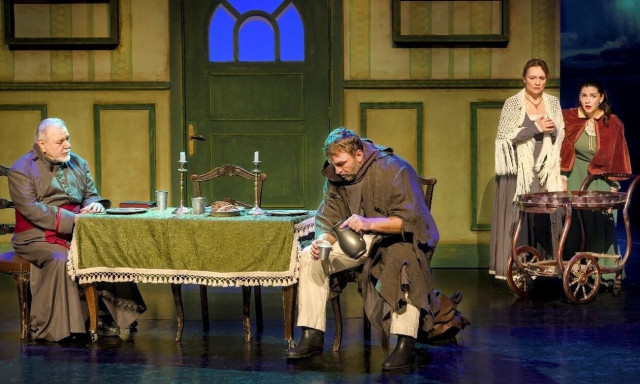 «ΟΙ ΑΘΛΙΟΙ» στον «Ελληνικό Κόσμο»: Ένα ταξίδι του ανθρώπου από το σκοτάδι στο φως