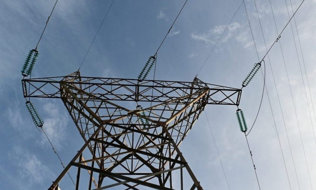 Παλαιό Φάληρο: Νεκρός πάνω σε κολώνα υψηλής τάσης ρεύματος