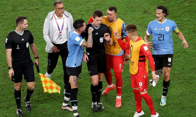 Ο Καβάνι είχε σπάσει το VAR λόγω του διαιτητή του Παναθηναϊκός - ΠΑΟΚ: «Πρέπει να μπει φυλακή»