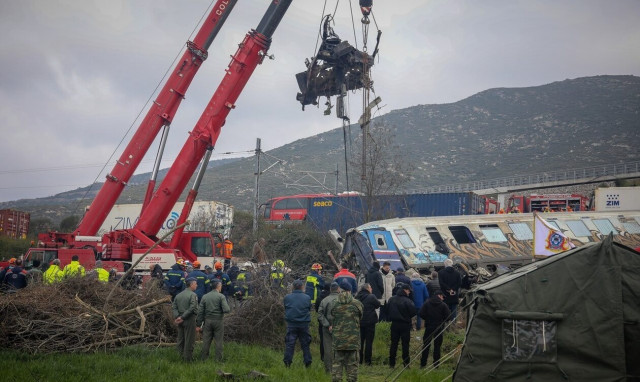Τέμπη: Καλούνται σε απολογία 23 μη πολιτικά πρόσωπα για τη σύμβαση 717