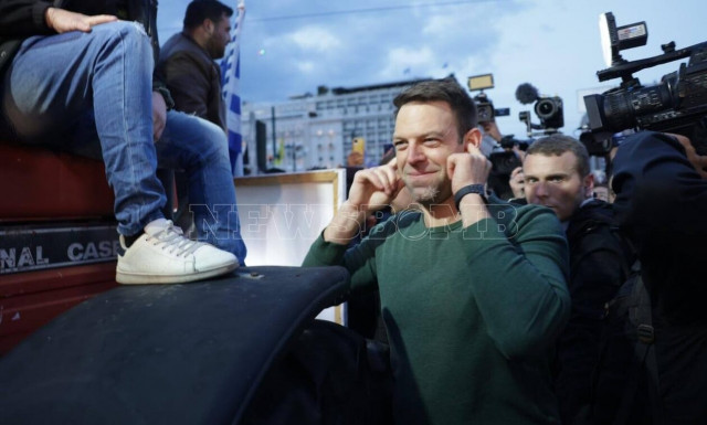 Κασσελάκης: Εμφανίστηκε στο συλλαλητήριο για τους αγρότες - Δεν απάντησε για την κρίση στον ΣΥΡΙΖΑ