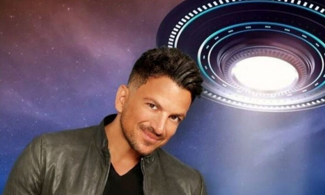 Διάσημος τραγουδιστής ισχυρίζεται πως είδε UFO στην Κύπρο!  (vid)