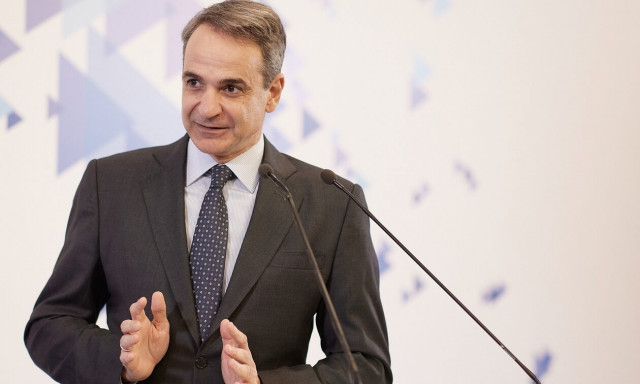 Mitsotakis, Tusk support von der Leyen for second term as Commission president