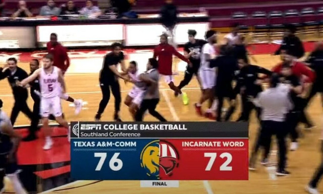 Άγριο ξύλο μεταξύ παικτών σε αγώνα του NCAA - Τουλάχιστον δύο οι τραυματίες (vid)