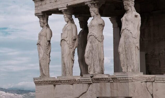 Λίνα Μενδώνη: «Έφυγε» ο Νίκος Σκουτερόπουλος - «Η απώλεια του αφήνει κενό στις κλασσικές σπουδές»