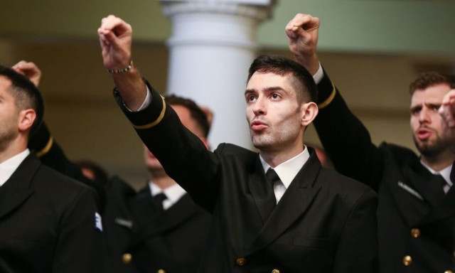 Ορκίστηκαν έφεδροι αξιωματικοί Τεντόγλου, Πετρούνιας και οι υπόλοιποι Ολυμπιονίκες του Τόκιο (vid)