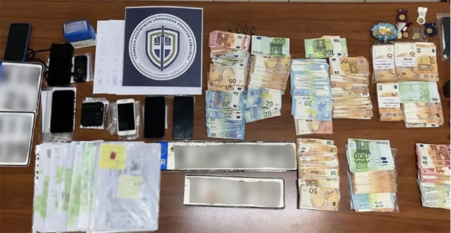 Θεσσαλονίκη: Εξαρθρώθηκε κύκλωμα στη Διεύθυνση Μεταφορών - Έντεκα συλλήψεις για «λάδωμα»