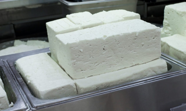 Ακρίβεια: «Αλμυρή» μου φέτα! Ανεβαίνει επικίνδυνα η τιμή της στα ράφια του σούπερ μάρκετ