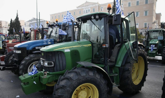 Αγρότες: Ηχηρό μήνυμα στην κυβέρνηση - Ραντεβού τον Σεπτέμβριο - Απροσπέλαστο το κέντρο