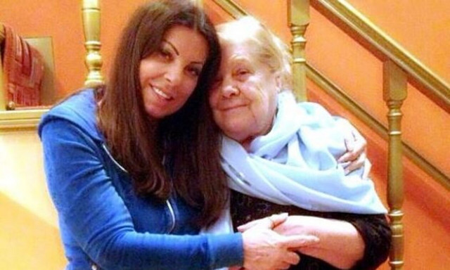 Πέθανε η μητέρα της Άντζελας Δημητρίου