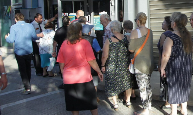 Συνταξιούχοι εργαζόμενοι: Ανοίγει η πλατφόρμα - Τα «δώρα» και οι ποινές
