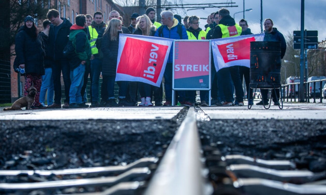 «Παραλύει» η Γερμανία: Έρχονται νέες απεργίες στα μέσα μαζικής μεταφοράς