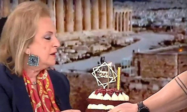 Ματίνα Παγώνη: Έκπληξη για τα γενέθλιά της με τούρτα στο στούντιο