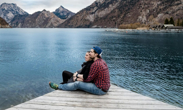 Η αντρική μπλούζα που κάνει τις γυναίκες να σε βλέπουν αλλιώς