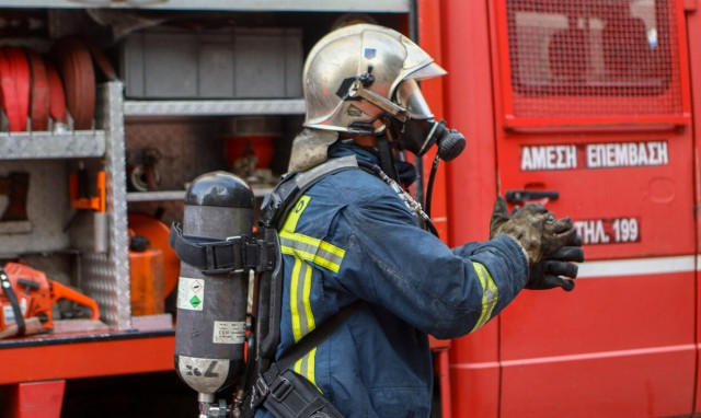 Βόλος: Πυρομανής γιατρός έβαλε φωτιά στο σπίτι του